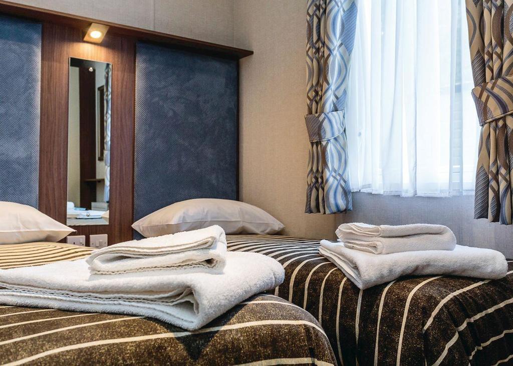 Weston Wood Lodges Мелбърн Екстериор снимка