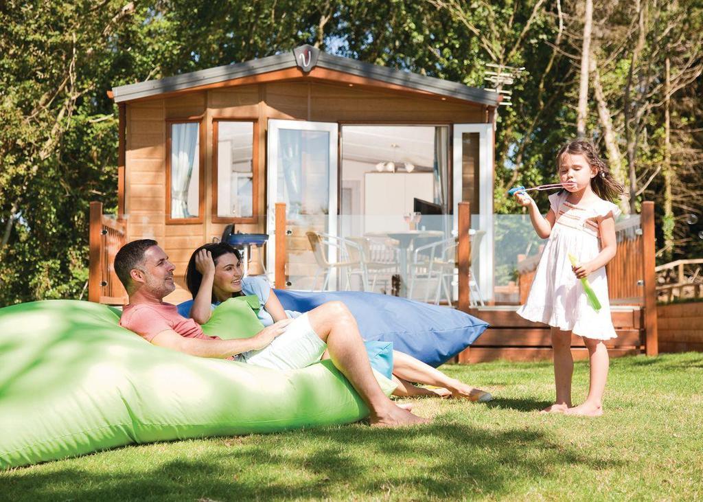 Weston Wood Lodges Мелбърн Екстериор снимка