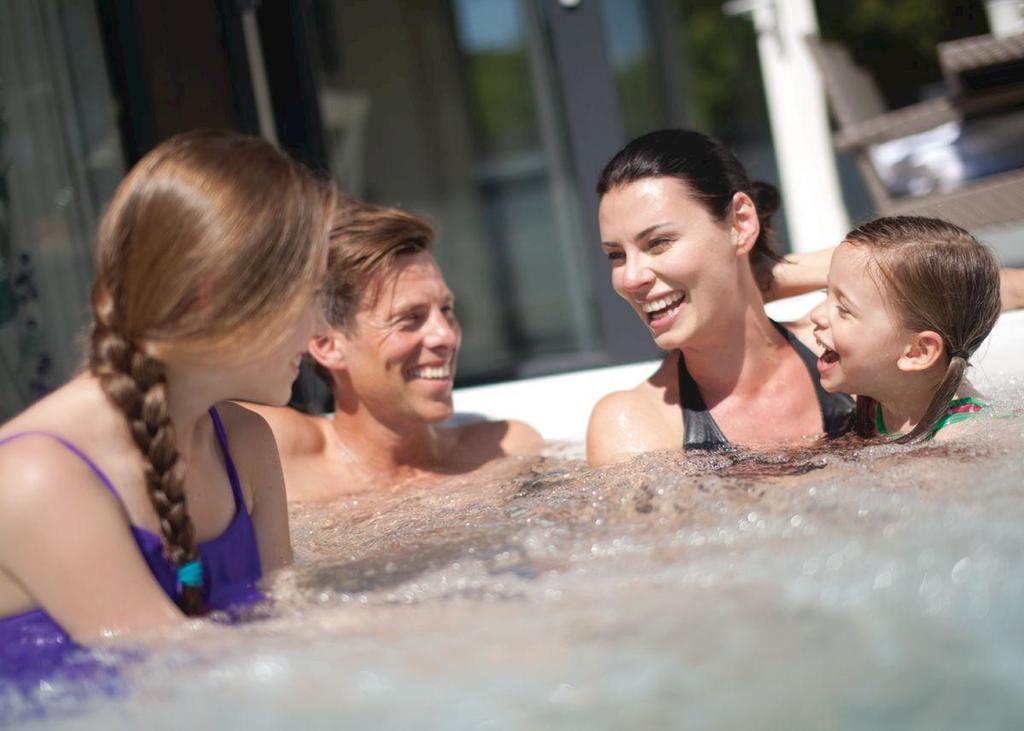 Weston Wood Lodges Мелбърн Екстериор снимка