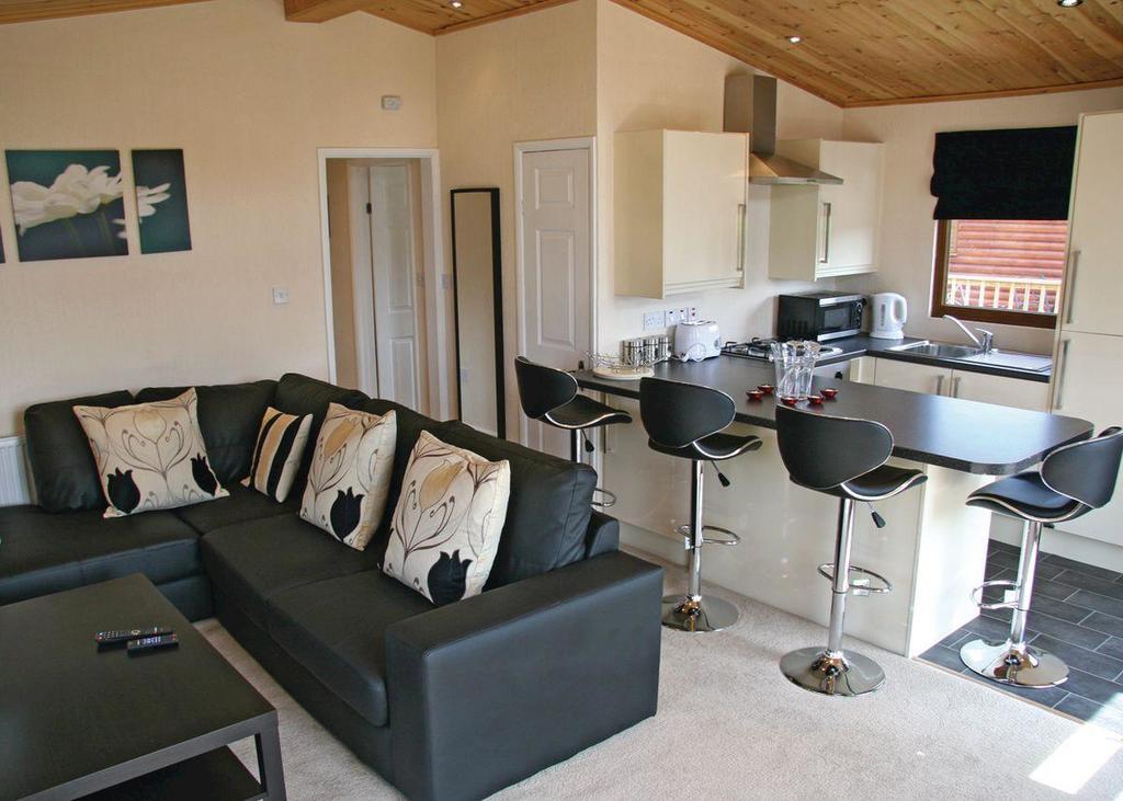 Weston Wood Lodges Мелбърн Екстериор снимка
