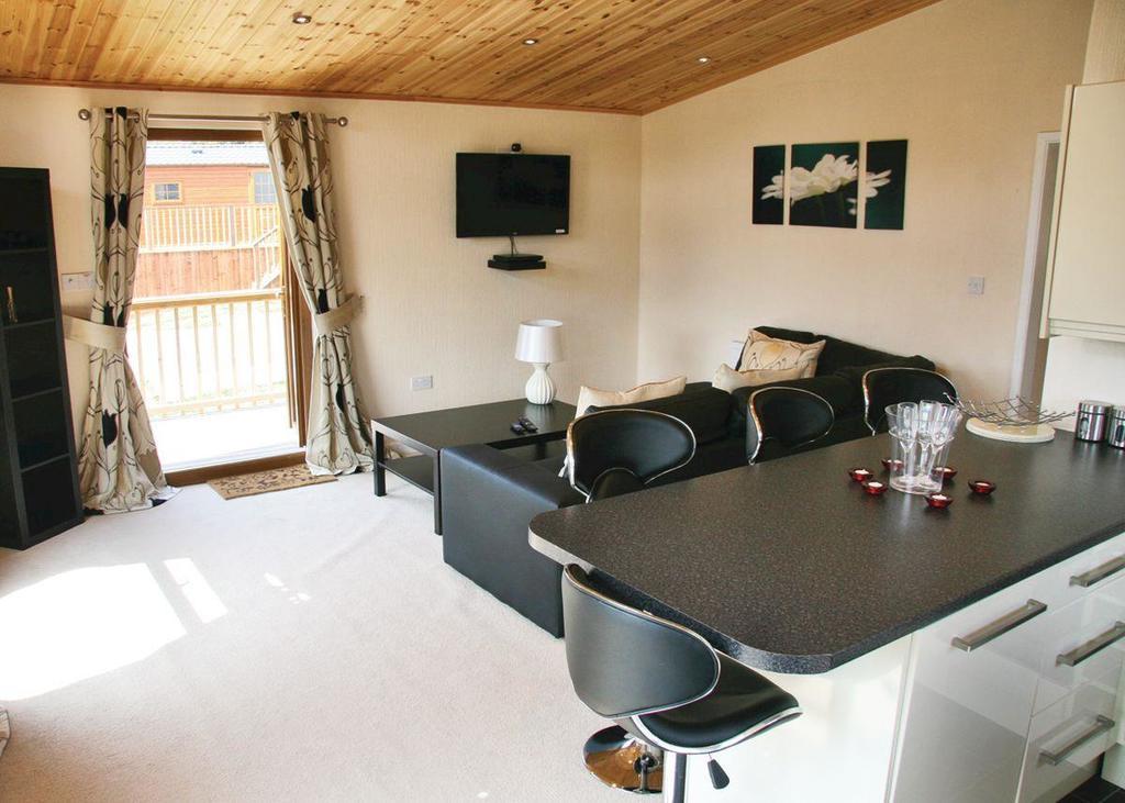 Weston Wood Lodges Мелбърн Екстериор снимка